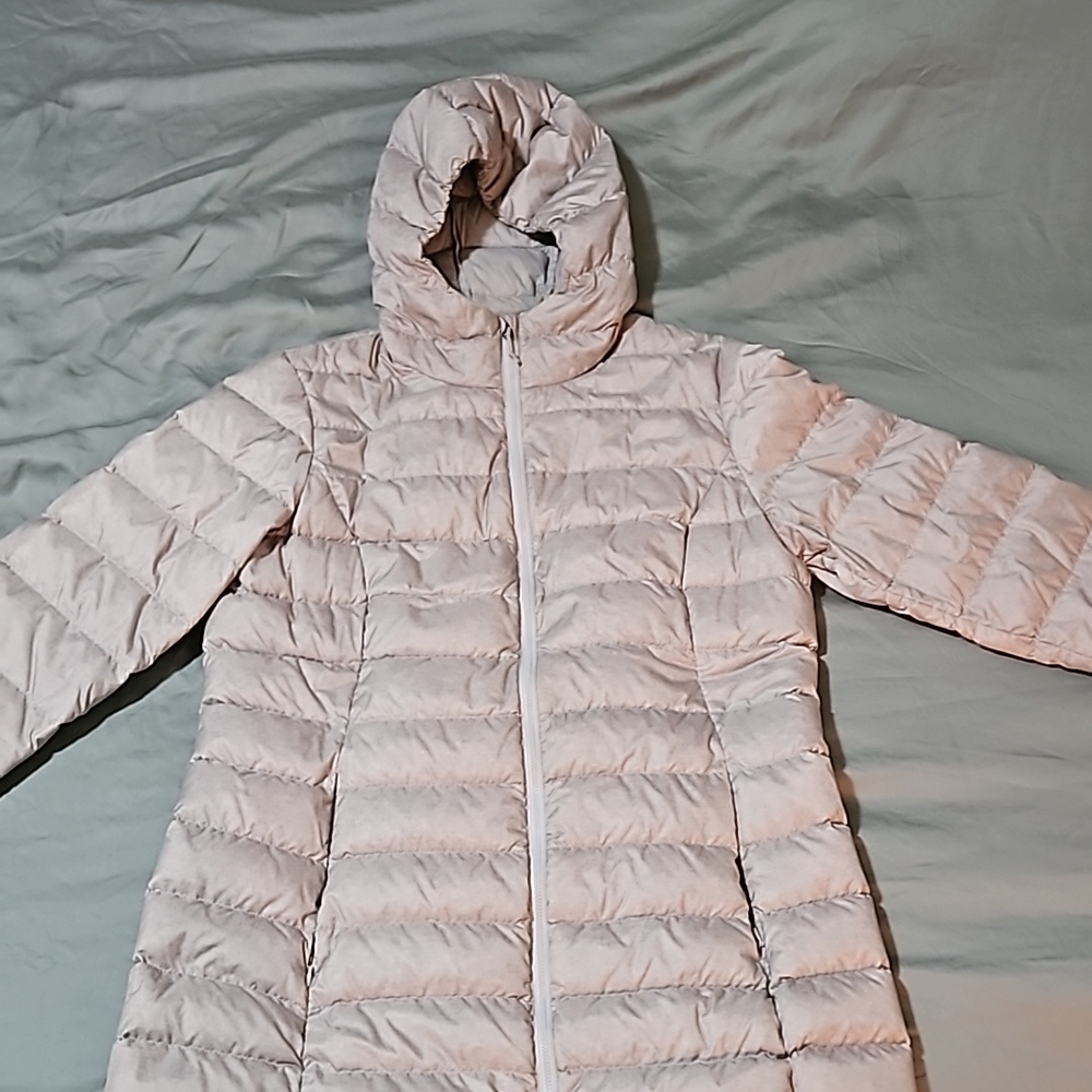 Women's Light Grey Puffer Jacket
